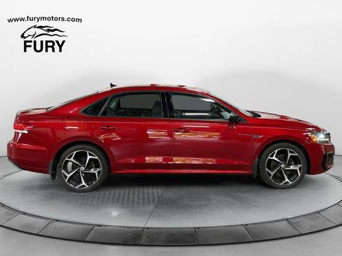 Used 2020 Volkswagen Passat 2.0T R-Line FWD image 2