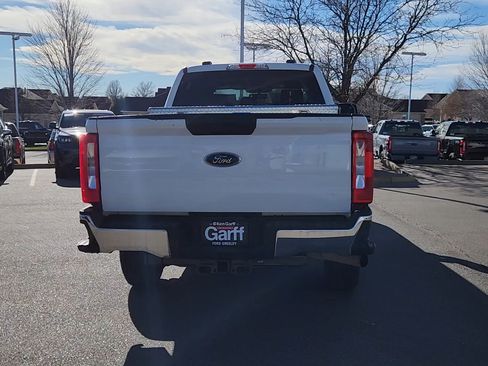 Used 2023 Ford F250 XLT w/ FX4 Off-Road Package image 10