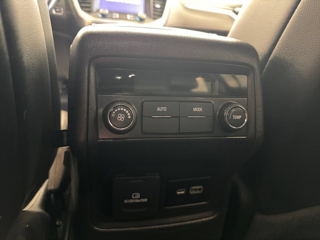 Used 2020 GMC Acadia SLT AWD/4WD image 23