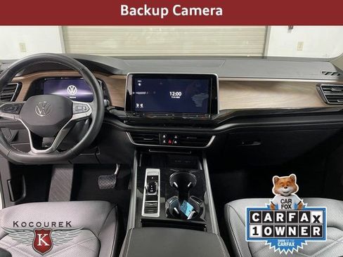 Used 2025 Volkswagen Atlas SE image 14