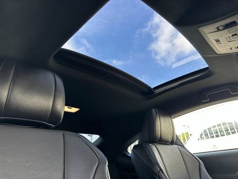 Used 2016 Lexus RC 200t RWD image 18