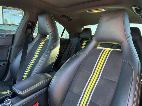 Used 2014 Mercedes-Benz CLA 250 4MATIC image 31