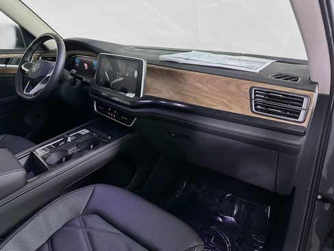 New 2026 Volkswagen Atlas SE image 29