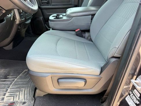 Used 2016 RAM 1500 Express AWD/4WD image 17