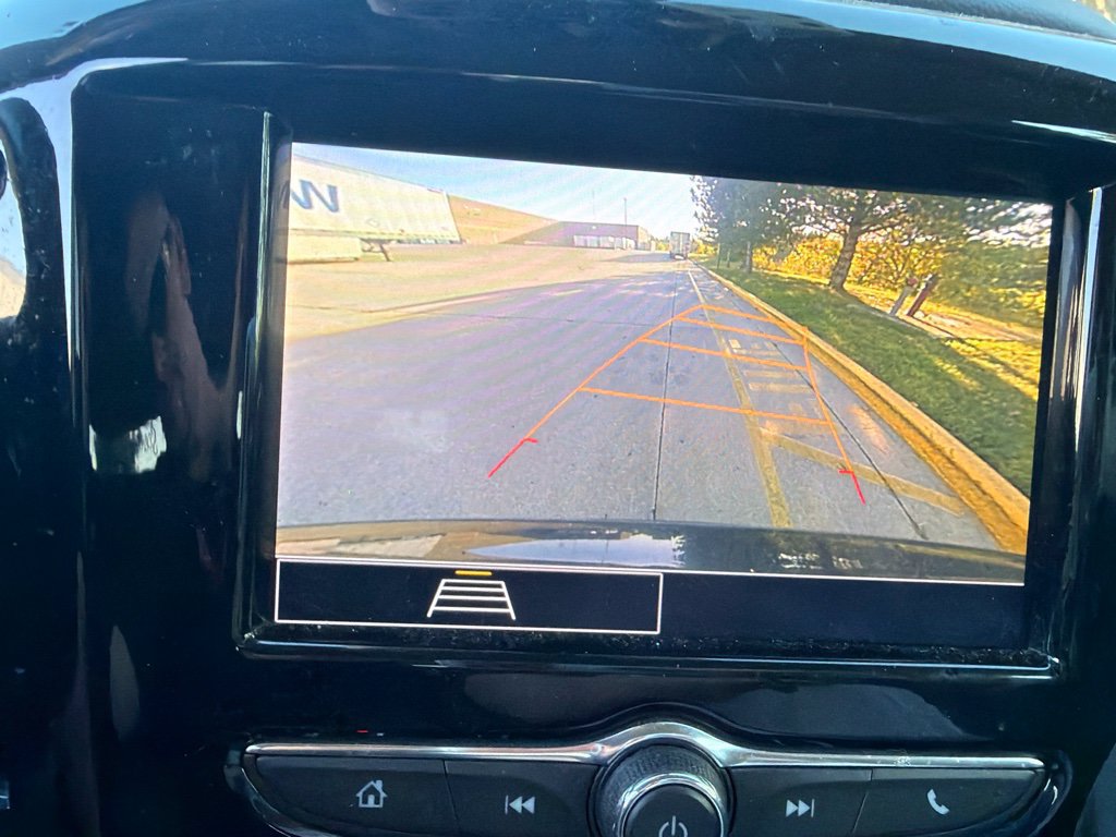 Used 2021 Chevrolet Traverse LS FWD image 6