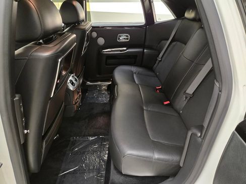 Certified 2012 Rolls-Royce Ghost RWD image 18