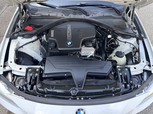Used 2013 BMW 328i xDrive Sedan AWD/4WD image 10