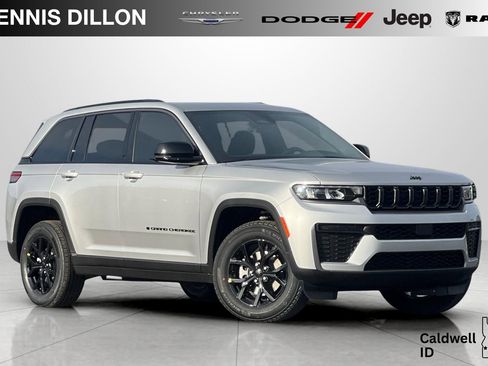 New 2026 Jeep Grand Cherokee Altitude image 1