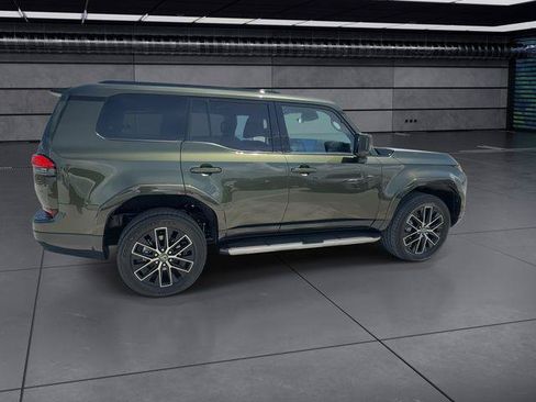 Certified 2025 Lexus GX 550 w/ Cold Area Package AWD/4WD image 9