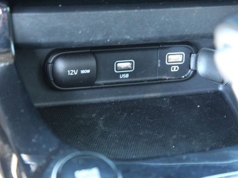 Used 2022 Kia Seltos S image 21