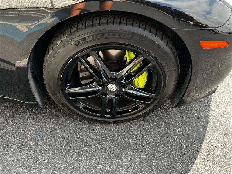 Used 2014 Porsche Panamera S RWD image 11