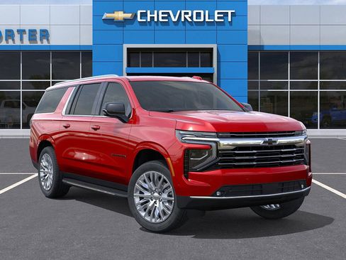New 2025 Chevrolet Suburban LT w/ Comfort Package AWD/4WD image 7