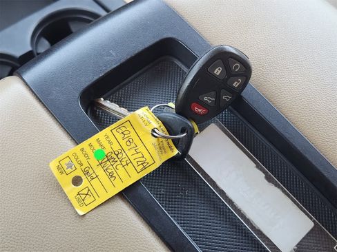 Used 2014 GMC Yukon SLT w/ Texas Edition image 34