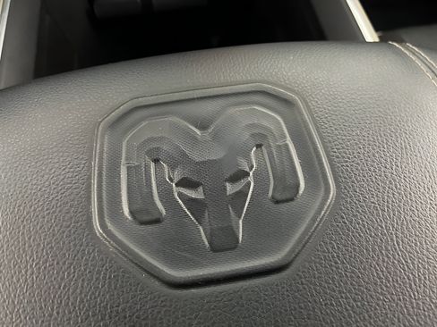 Used 2022 RAM 3500 Laramie AWD/4WD image 23