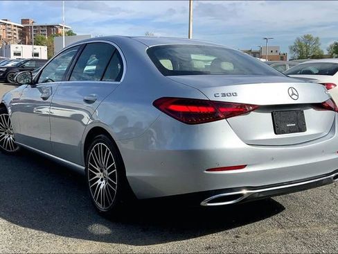 Used 2023 Mercedes-Benz C 300 4MATIC Sedan image 3