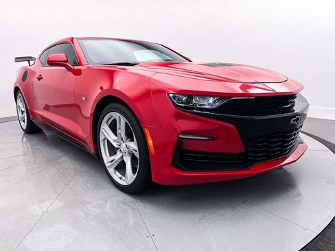 Used 2019 Chevrolet Camaro SS image 10