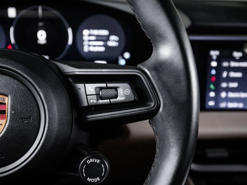 Certified 2024 Porsche Macan 4 Electric AWD/4WD image 16