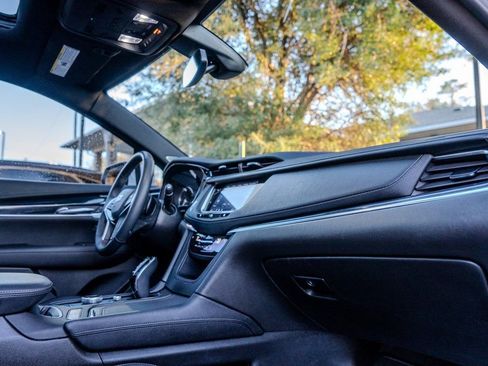 Used 2024 Cadillac XT5 Premium Luxury image 23