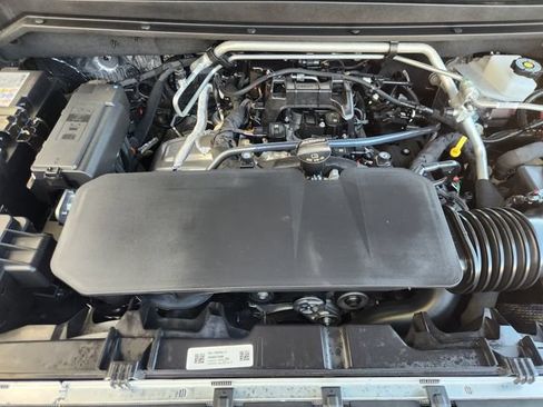 Used 2026 Chevrolet Colorado ZR2 AWD/4WD image 34