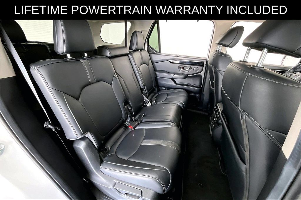 Used 2025 Honda Pilot EX-L image 36