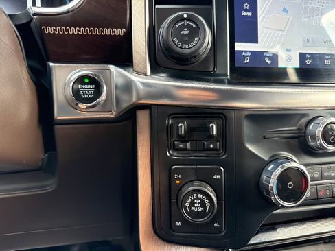 Certified 2022 Ford F150 King Ranch w/ Equipment Group 601A High image 27