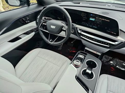 Used 2024 Cadillac Lyriq Luxury w/ LPO, Floor Liner Package image 28