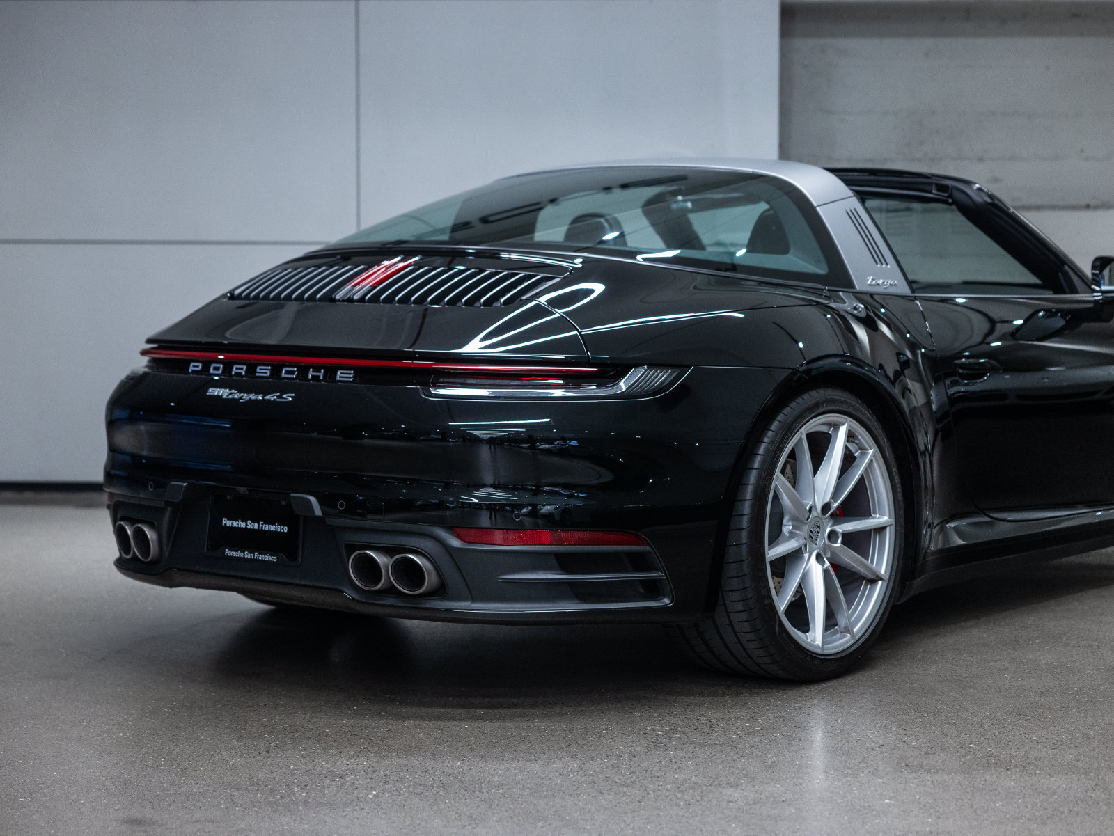 Certified 2024 Porsche 911 Targa 4S AWD/4WD image 28