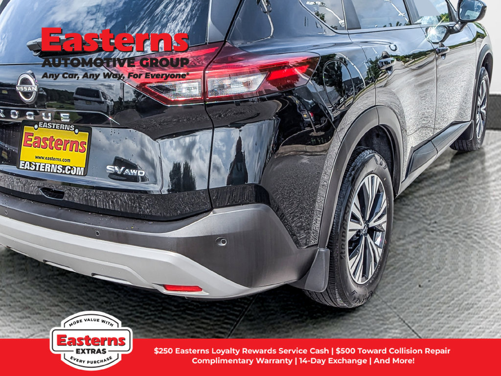 Used 2023 Nissan Rogue SV AWD/4WD image 11