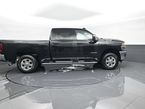Used 2025 RAM 2500 Big Horn AWD/4WD image 4