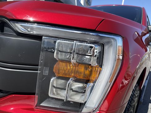 Used 2021 Ford F150 Lariat w/ Max Trailer Tow Package image 10