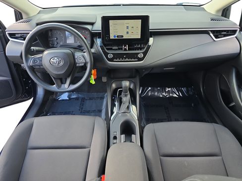 Used 2023 Toyota Corolla LE image 9