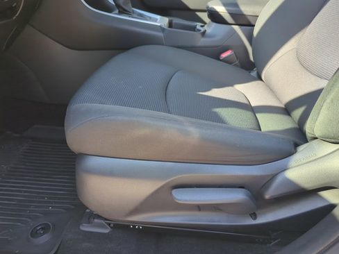 Used 2023 Toyota RAV4 LE FWD image 10