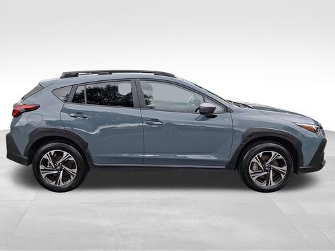 Used 2025 Subaru Crosstrek 2.5i Premium AWD/4WD image 7