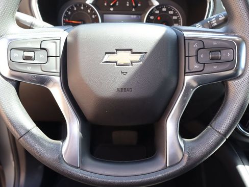 Used 2025 Chevrolet Blazer LT FWD image 11