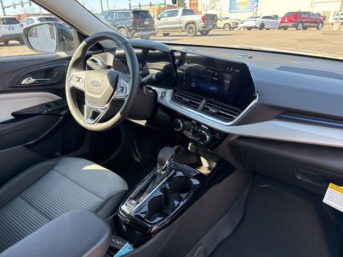 New 2026 Chevrolet Trax LT w/ Midnight Edition image 35