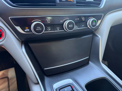 Used 2020 Honda Accord Hybrid image 21