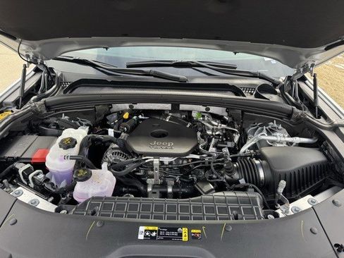 New 2026 Jeep Grand Cherokee Limited image 36