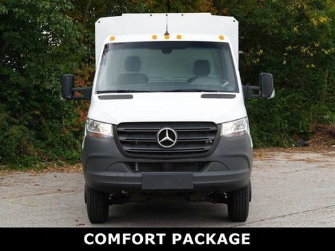 Used 2023 Mercedes-Benz Sprinter 3500 image 7