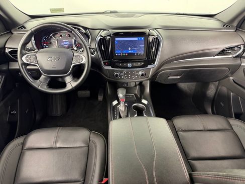 Used 2023 Chevrolet Traverse RS FWD image 12