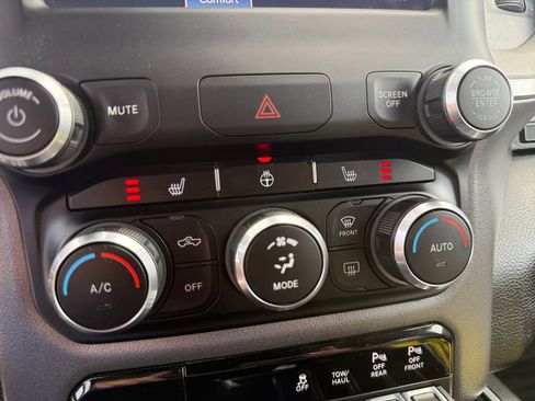 Used 2022 RAM 1500 Big Horn AWD/4WD image 30