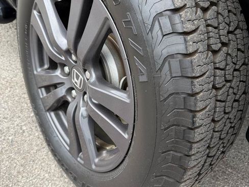 Used 2019 Honda Ridgeline Sport image 9