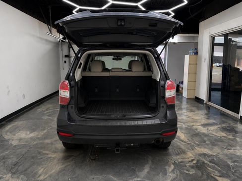 Used 2015 Subaru Forester 2.5i Limited AWD/4WD image 6