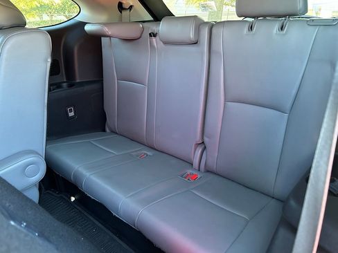 Used 2022 Toyota Highlander Limited image 13