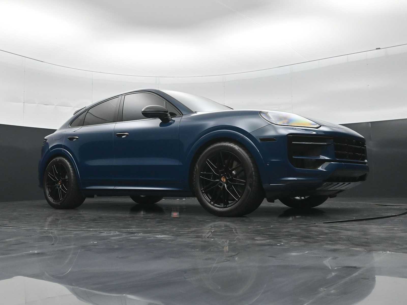 Certified 2026 Porsche Cayenne GTS AWD/4WD image 44