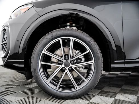 New 2026 Audi Q5 Premium Plus AWD/4WD image 4