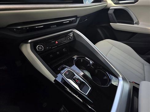 New 2025 Audi Q5 Premium image 22