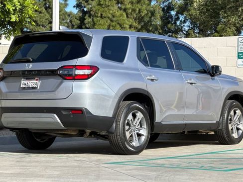 Certified 2024 Honda Pilot EX-L image 8