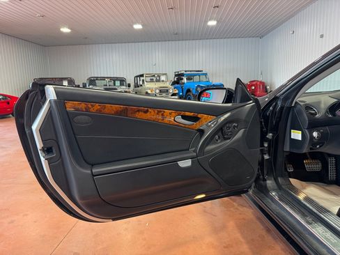 Used 2008 Mercedes-Benz SL 550 550 image 17