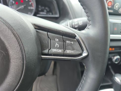 Used 2018 MAZDA MAZDA3 Grand Touring image 31