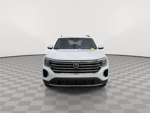 Used 2025 Volkswagen Atlas SE image 3